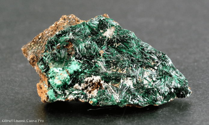 Atakamit (Atacamite) Atakamit (Atacamite)