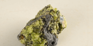 Peridot (Zeberced) peridot taşı - zeberced
