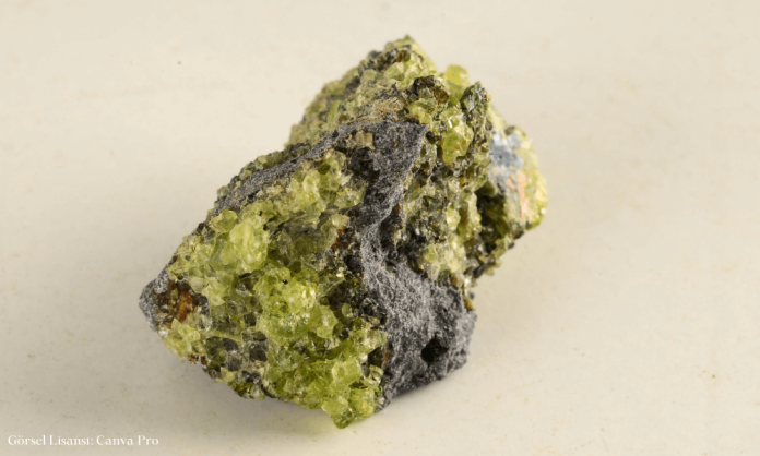 peridot taşı - zeberced peridot taşı - zeberced