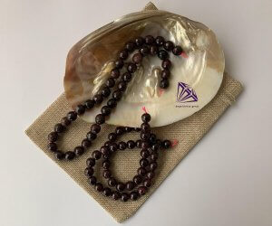 Granat-Garnet