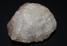Azeztulit Taşı