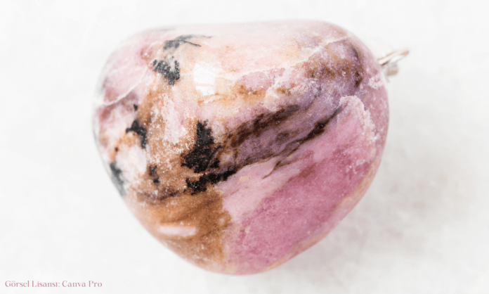 Rodonit (Rhodonite) Rodonit (Rhodonite)