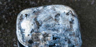 Larvikite (Larvakit) larvikite (larvakit)