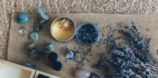 Aromaterapi ve Değerli Taşlar aromaterapi-ve-taslar